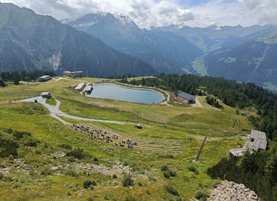 austria/mayrhofen/landmark/adlerbuhne-ahorn