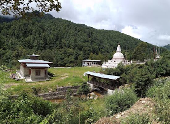 bhutan/trongsa-district/landmark/chendebji-chorten