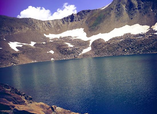 india/kashmir-great-lakes/landmark/vare-kanoul-nag-frozen-lake-2-alpathar-lake