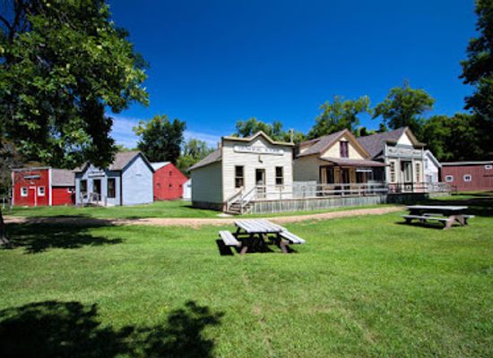 wisconsin/chippewa-valley/landmark/historic-chippewa-city
