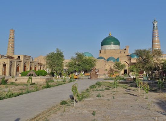 uzbekistan/khiva/itchan-kala/landmark/pahlavan-mahmoud-mausoleum