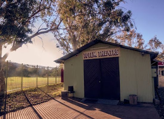 australia/alice-springs/landmark/totem-theatre