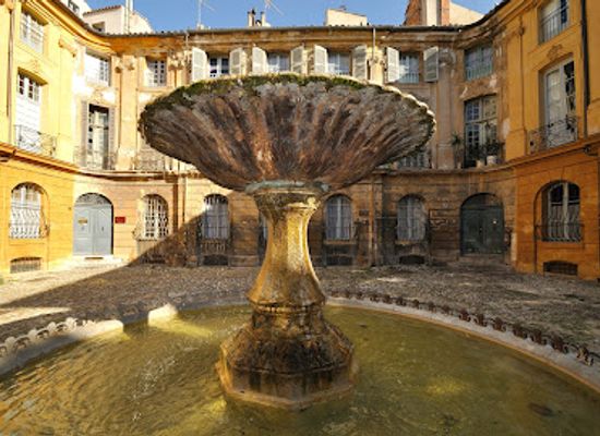 france/aix-en-provence/landmark/place-d-albertas