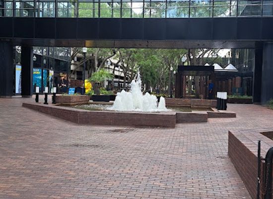florida/tampa/downtown-tampa/landmark/william-f-poe-plaza