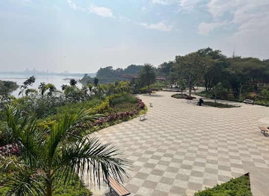 india/hyderabad/hussain-sagar/landmark/bathukamma-ghat