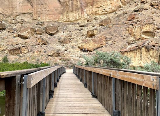 oregon/crook-county/landmark/smith-rock-bivouac-area