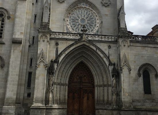 spain/bilbao/casco-viejo/landmark/bilboko-donejakue-katedrala