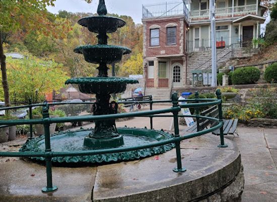 arkansas/eureka-springs/landmark/eureka-springs-downtown