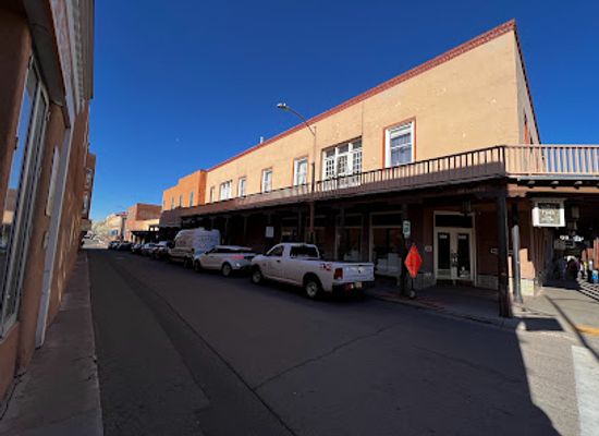 new-mexico/santa-fe/landmark/andrea-fisher-fine-pottery