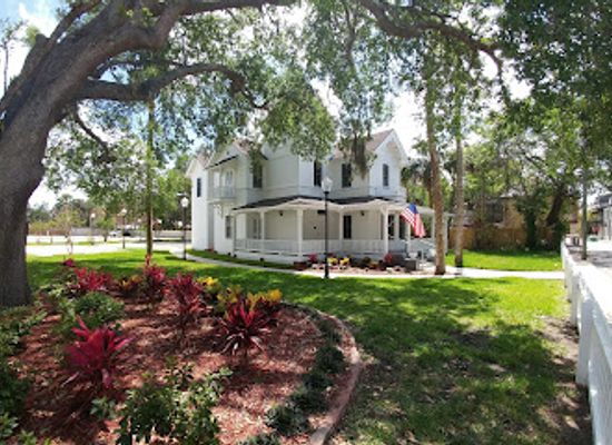 florida/first-coast/landmark/the-llambias-house-garden