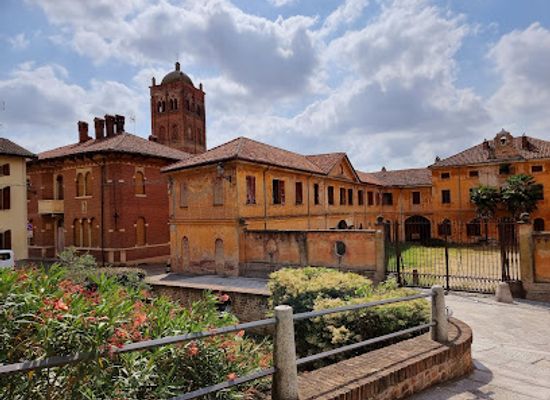 italy/monferrato/landmark/castello-di-pomaro