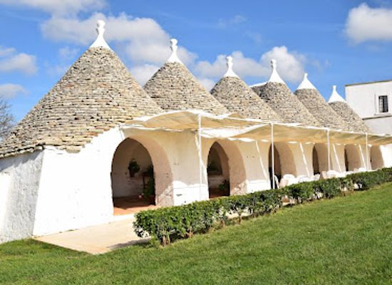 italy/apulia/landmark/masseria-papaperta