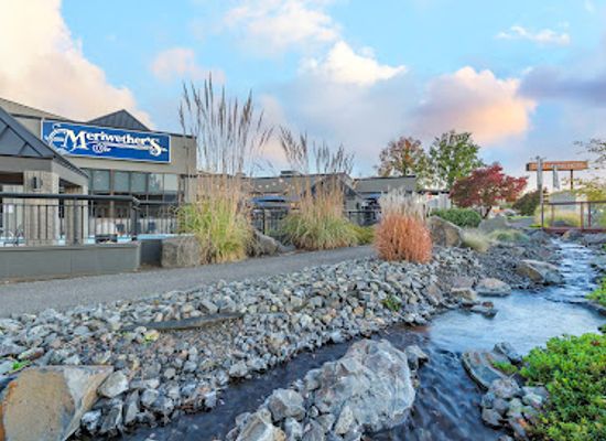 idaho/lewiston/landmark/hells-canyon-grand-hotel