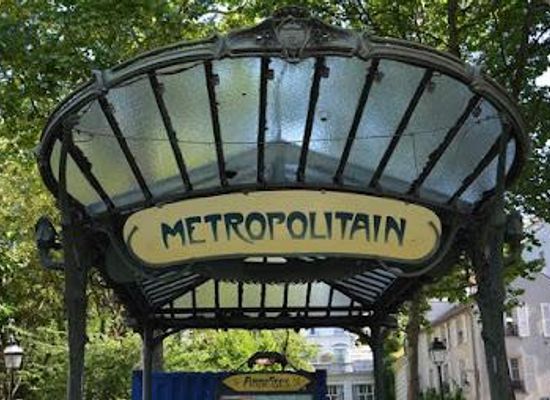 france/ile-de-france/landmark/pl-des-abbesses
