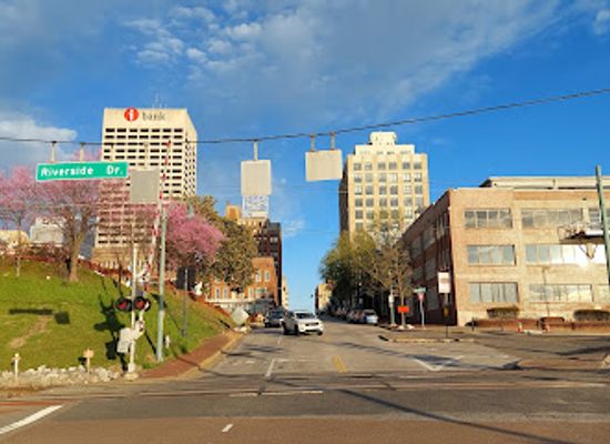 tennessee/west-tennessee/landmark/cotton-row-historic-district