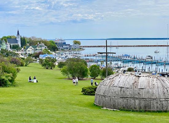 michigan/mackinac-island/landmark/marquette-park