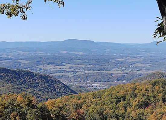 virginia/piedmont/landmark/house-mountain-overlook