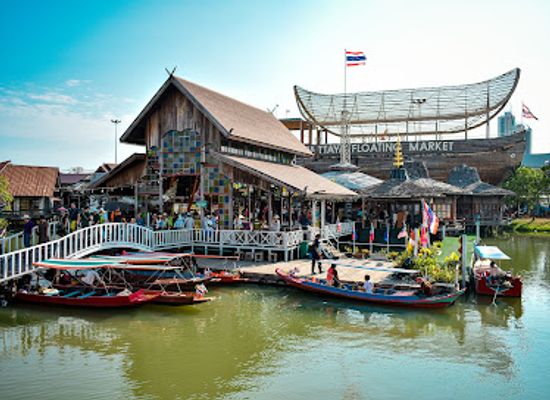 thailand/pattaya/landmark/pattaya-floating-market