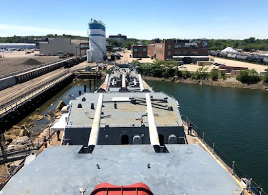 massachusetts/quincy/landmark/united-states-naval-shipbuilding-museum-uss-salem