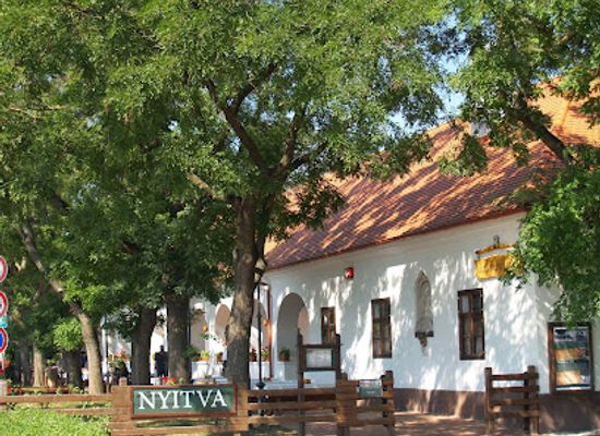 hungary/hortobagy/landmark/hortobagyi-csarda