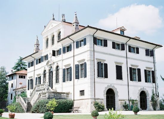 italy/friuli-venezia-giulia/landmark/villa-gallici-deciani-dimora-storica