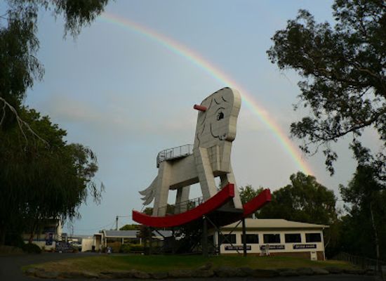 australia/north-east-south-australia/landmark/big-rocking-horse