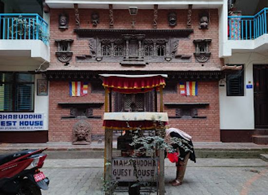 nepal/patan/mahabouddha-temple/landmark/mahabuddha-guest-house