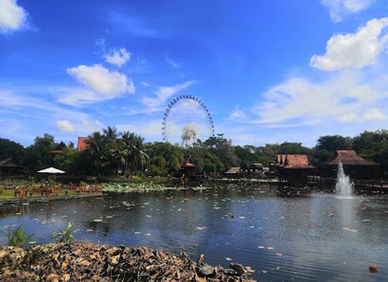 cambodia/oddar-meanchey/landmark/cambodian-cultural-village