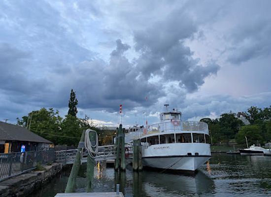 connecticut/greenwich/landmark/island-beach-ferry-service