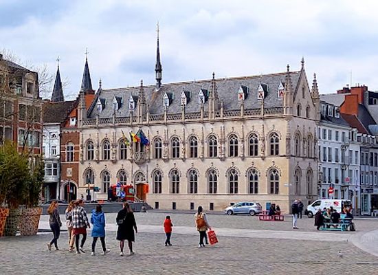 belgium/kortrijk/landmark/tourist-information-centre-kortrijk-courtrai-cortrique