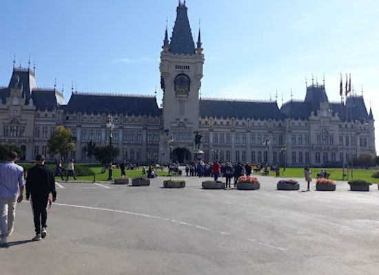 romania/iasi/landmark/union-square