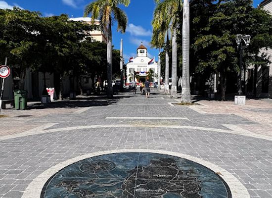 sint-maarten/lowlands/landmark/sint-maarten-courthouse