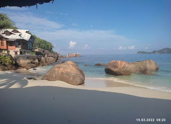 seychelles/ile-ronde/landmark/sauzier-waterfall