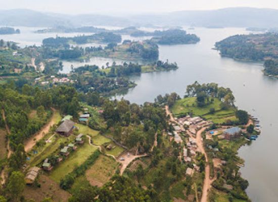uganda/lake-bunyonyi/landmark/hawk-s-eye-lodge-bunyonyi