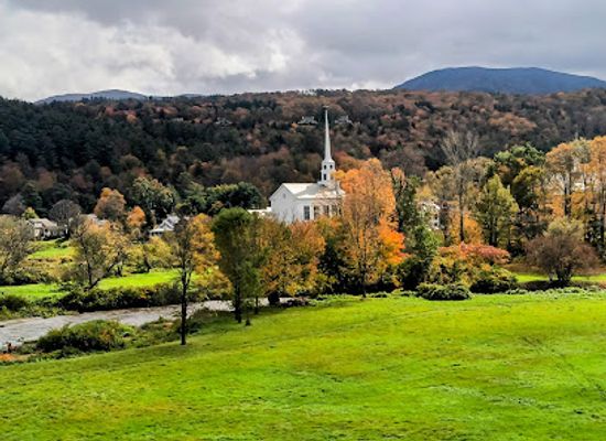 vermont/stowe/landmark/stowe-tourist-attraction