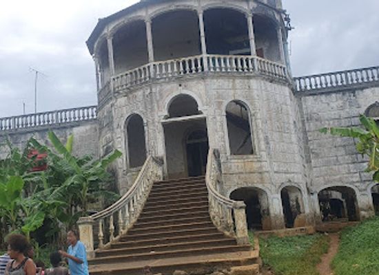 sao-tome-and-principe/pague/landmark/roca-agua-ize