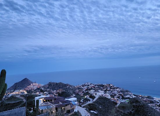 mexico/cabo-san-lucas/landmark/cerro-de-la-z
