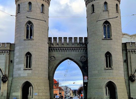 germany/potsdam/landmark/nauener-tor