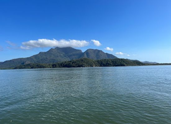 australia/hinchinbrook-island/landmark/hinchinbrook-channel