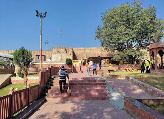 india/jammu/trikuta-nagar/landmark/bahu-fort