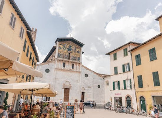 italy/lucca/landmark/luccaorganizza