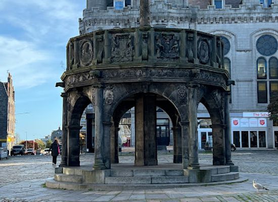 united-kingdom/aberdeen/footdee/landmark/gordon-highlanders-statue