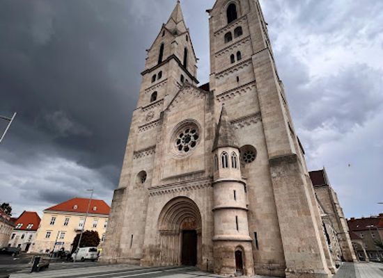 austria/lower-austria/landmark/wiener-neustadt-cathedral-dom