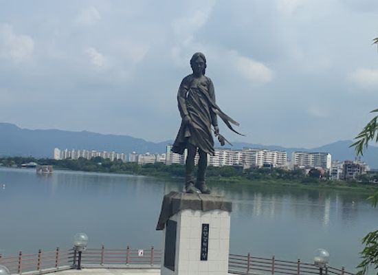 south-korea/chuncheon/landmark/chuncheon-dakgalbi-street