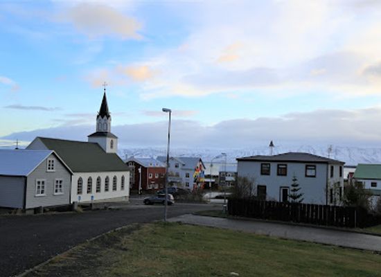 iceland/saudarkrokur/landmark/sauoarkrokskirkja