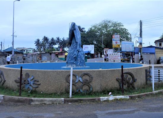 ghana/bono-east-region/landmark/bakaano-roundabout