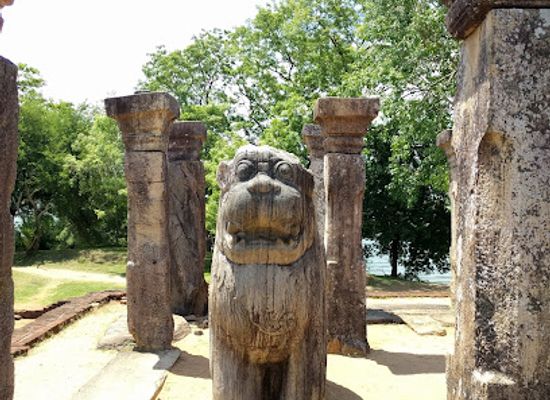 sri-lanka/polonnaruwa-district/landmark/parakrama-samudraya-view-point