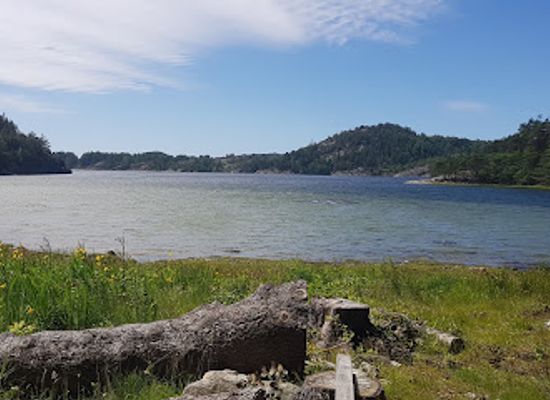sweden/vastergotland/attraction/kalvon-naturreservat-parkering