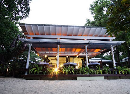 vanuatu/penama/landmark/barrier-beach-resort