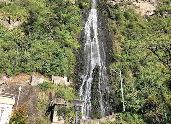 ecuador/sierra/landmark/cascada-de-la-virgen